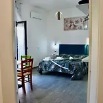 Aurora 法瓦拉