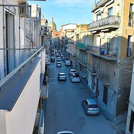 Aurora Oda ve Kahvaltı Favara
